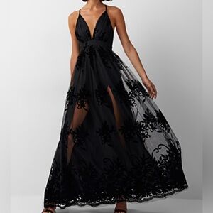 Windsor Backless Black Floral Dress Never Worn|Leg Slit
